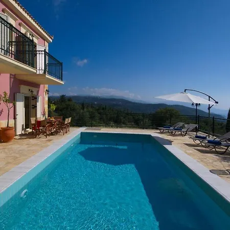 Sleeps 6 *
