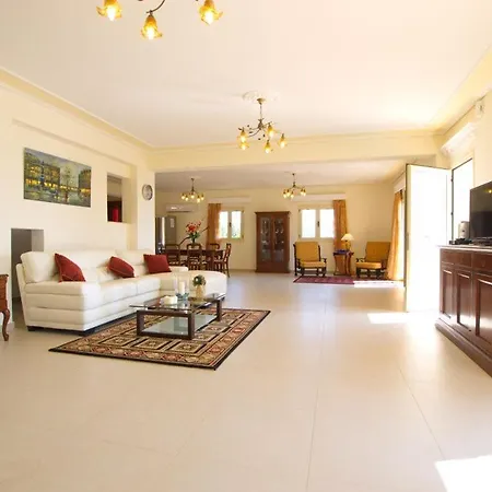 Sleeps 6