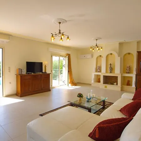 Villa Sleeps 6