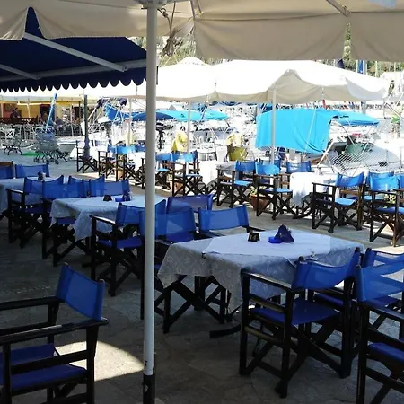Sleeps 6 * Touliata
