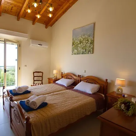 Sleeps 6 Villa