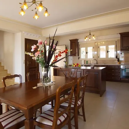 Sleeps 6 Villa